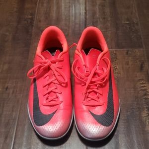 Nike Mercurial CR7 5Y Indoor Soccer Shoes